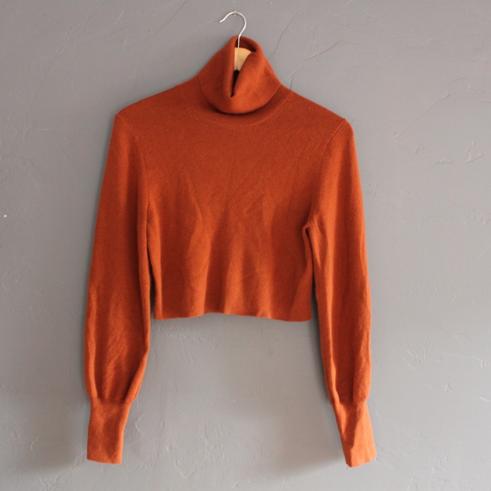 Orange cropped turtleneck
